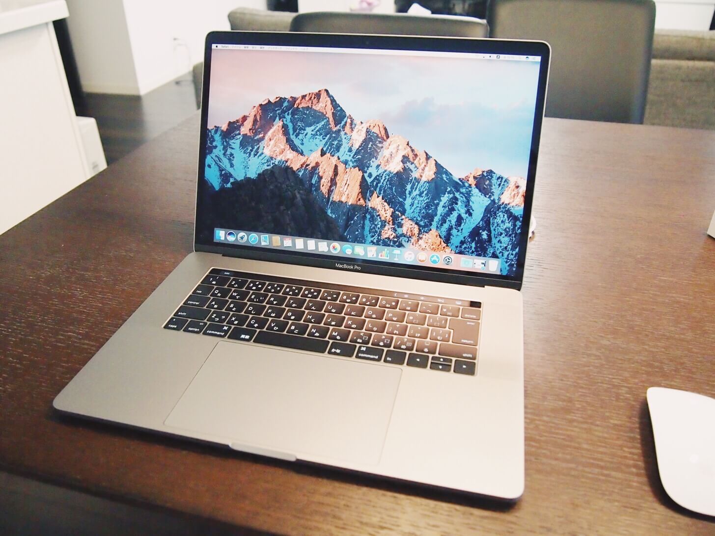 MacBook Pro 2016 15インチ